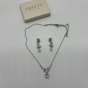 Sweet V Women’s Teardrop Necklace And Earrings Set, Wedding, Cubic Zirconia